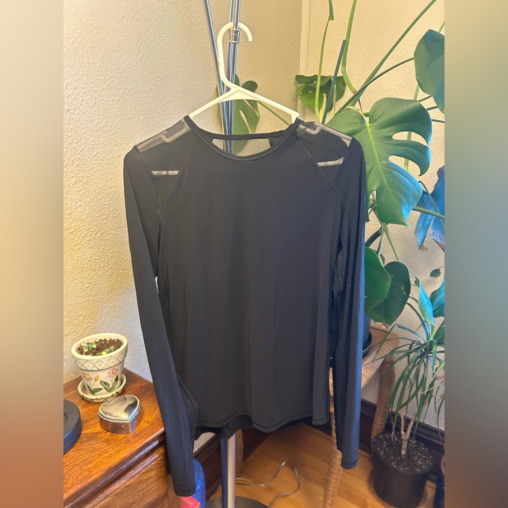 Lululemon Black Long Sleeve Top